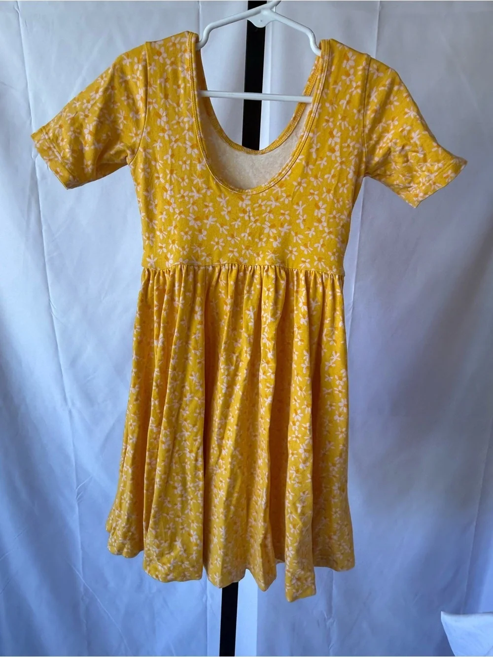 Alice + Ames Girls 5 Ballet Dress short sleeve zingy petals print yellow white